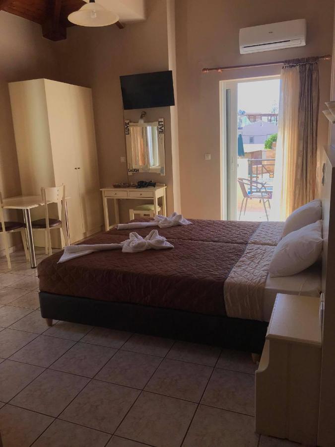 Kydoni Apartments And Studios Agia Marina Exteriör bild
