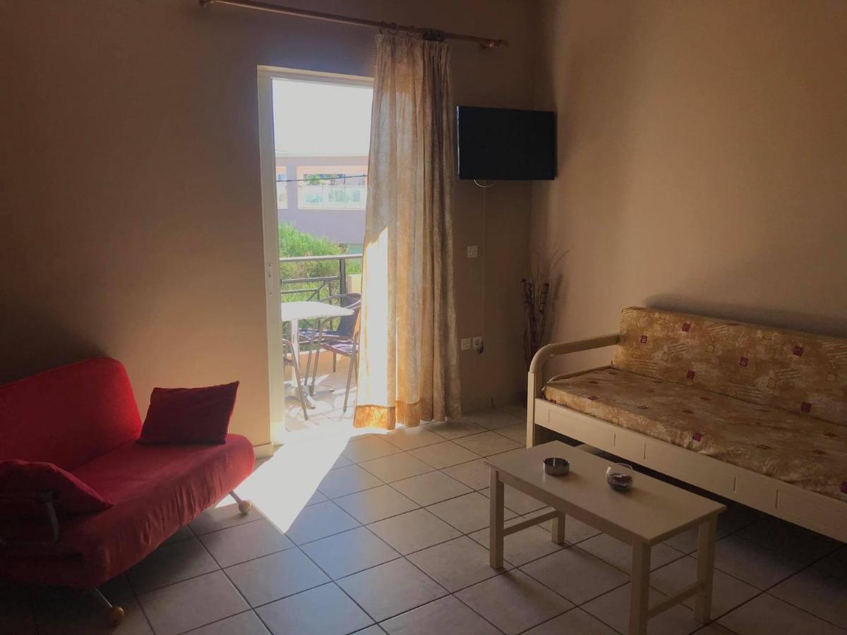 Kydoni Apartments And Studios Agia Marina Exteriör bild